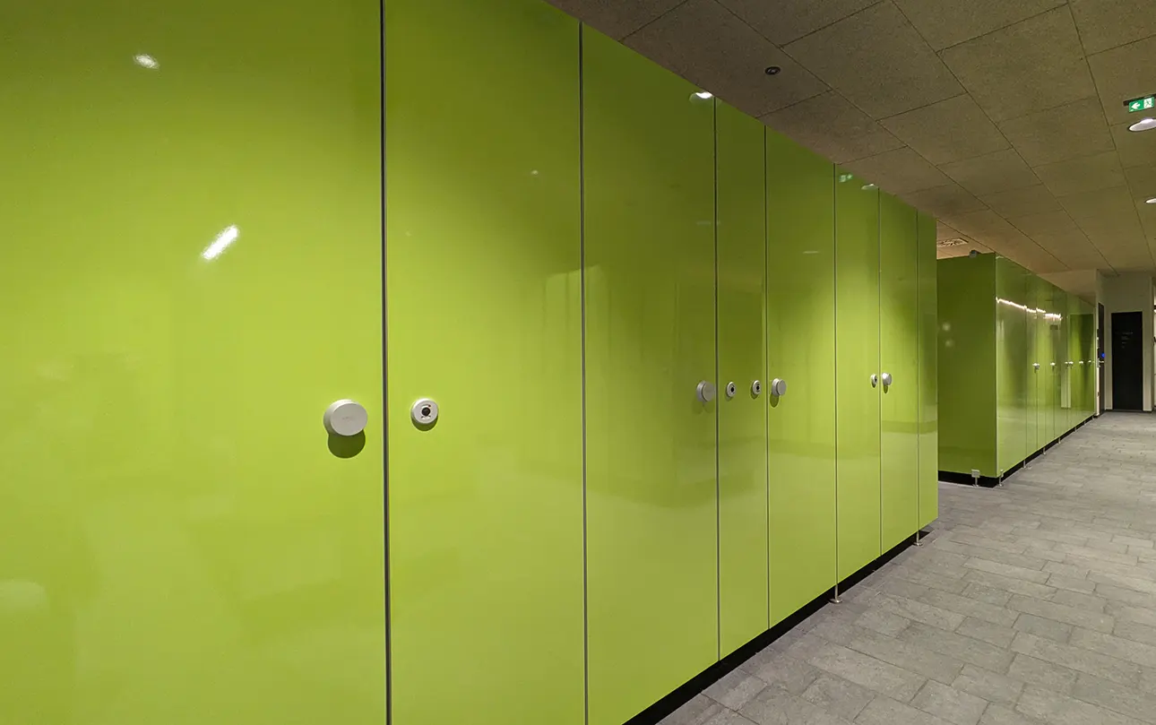 Changing cubicle EF-3 JUMP WK floating appearance