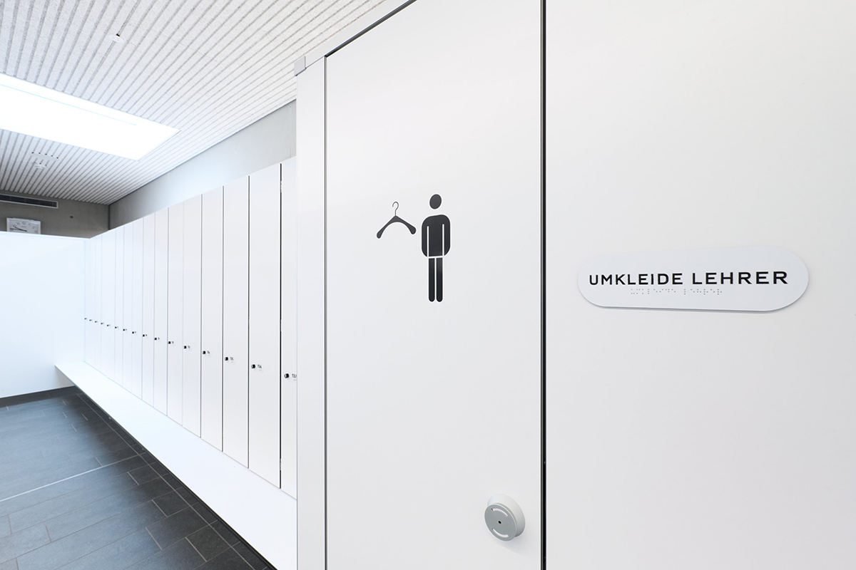 Lockers, changing cubicle