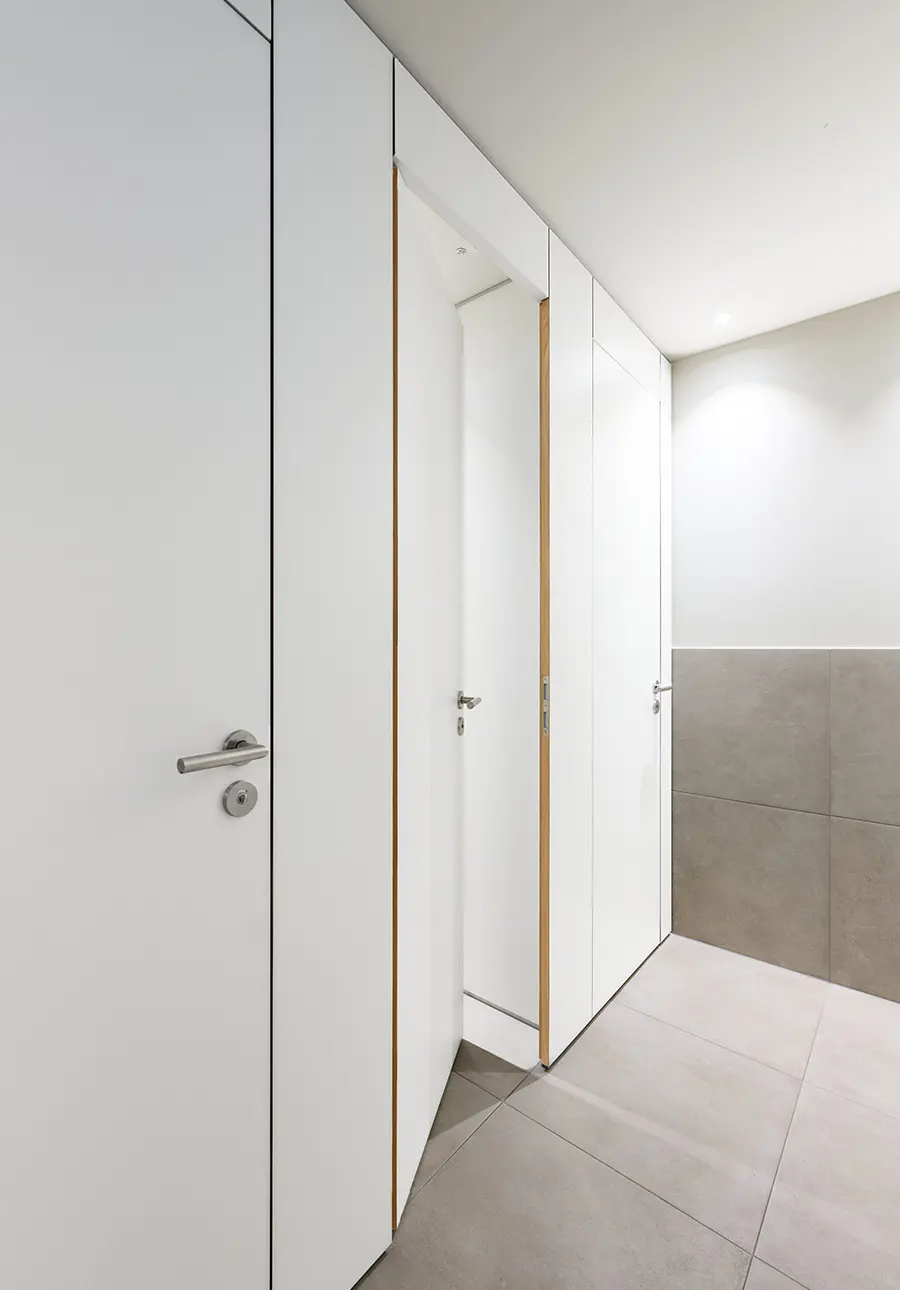 WC-Trennwand raumhoch